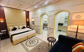 Hinduja Haveli Gulab Sagar Hotel