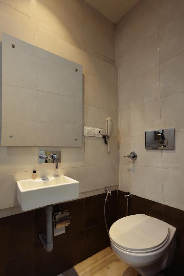 Hinduja Haveli Gulab Sagar Hotel Jodhpur  Buitenkant foto